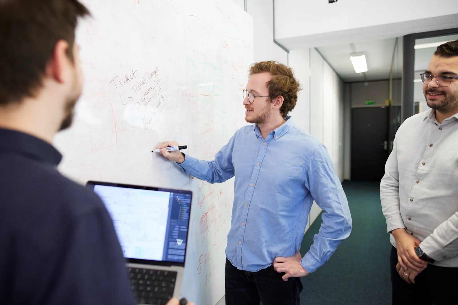 Équipe de Kosmos Digital